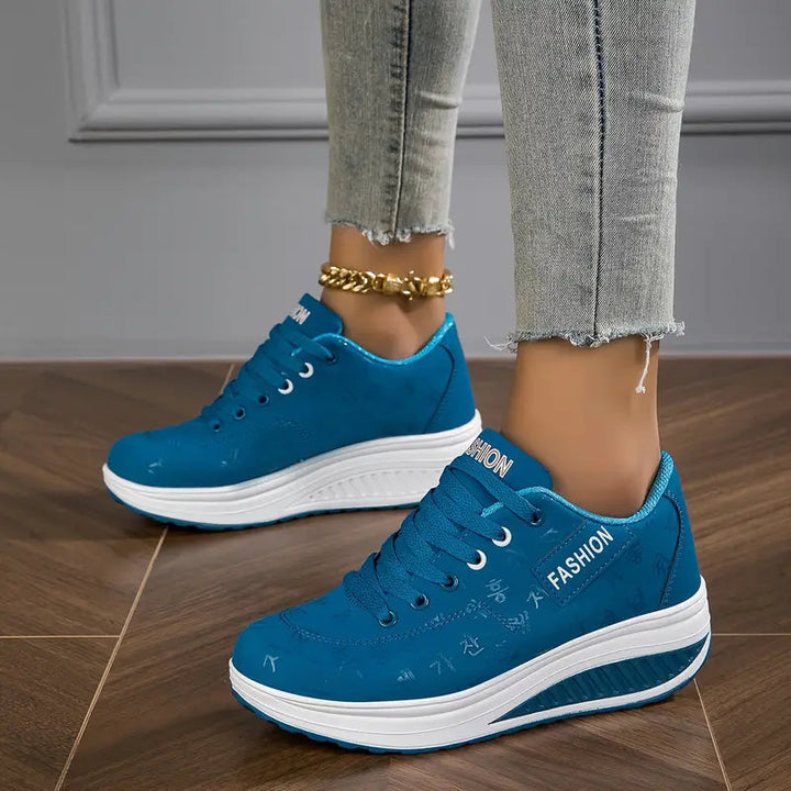 Qira - Platform Lace-Up Sneakers