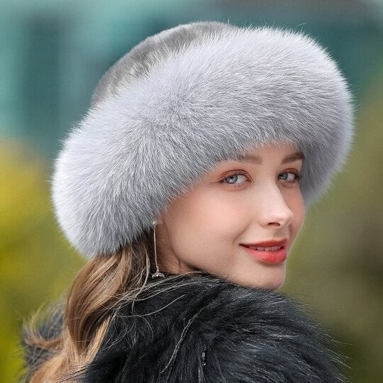 Olwen - Plush Faux Fur Winter Hat