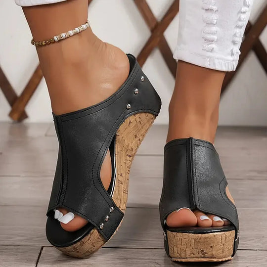 Oshae - Supportive Sandals