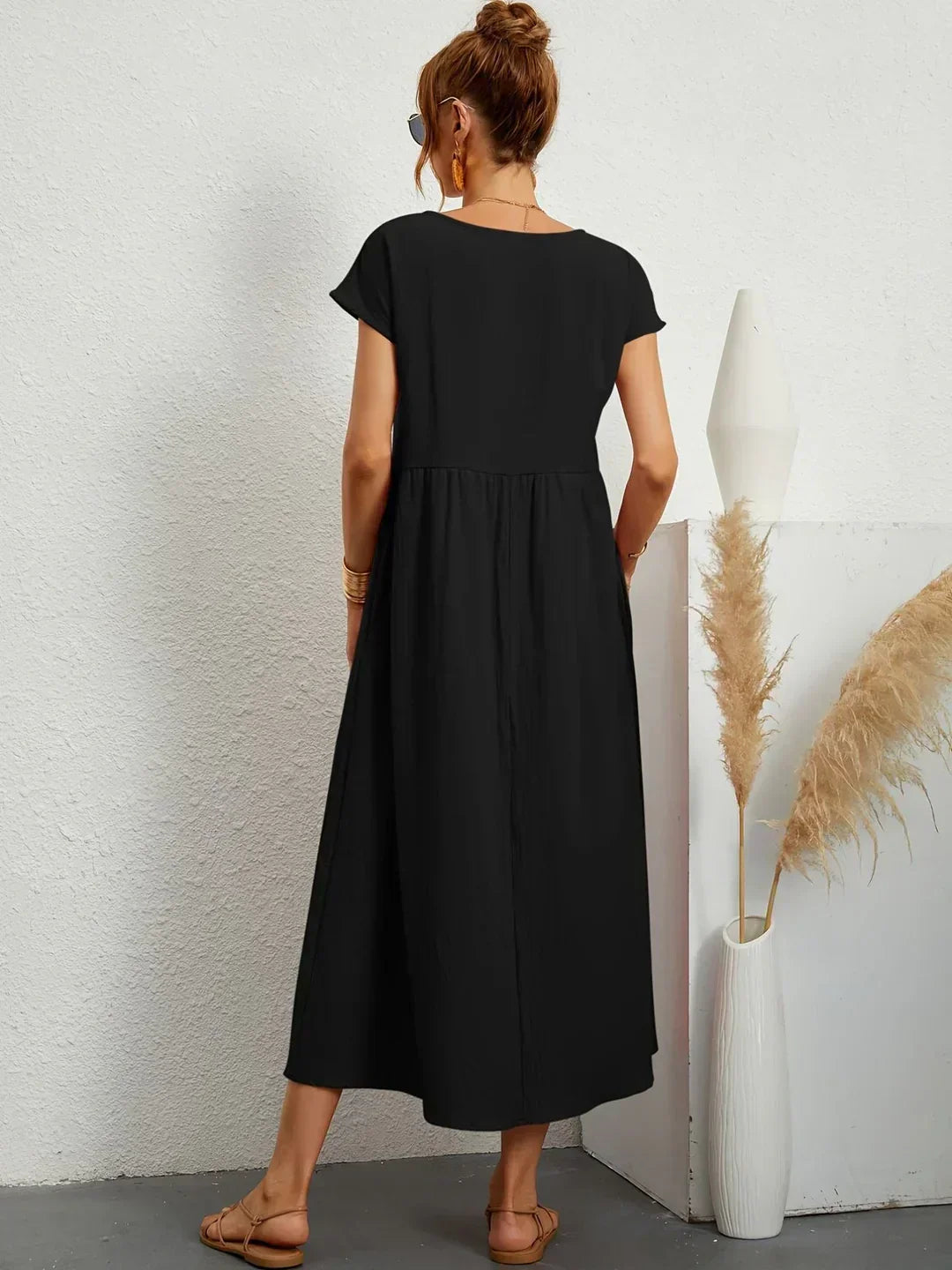 Keiraen - Soft-Touch Elegant Dress