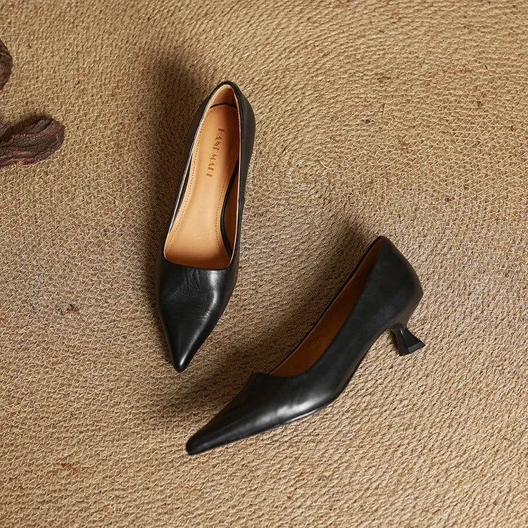 Serelina - Elegant Pointed-Toe Kitten Heel Pump
