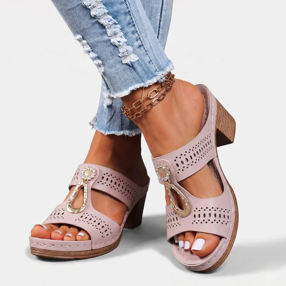 Deliora - Supportive Sandals