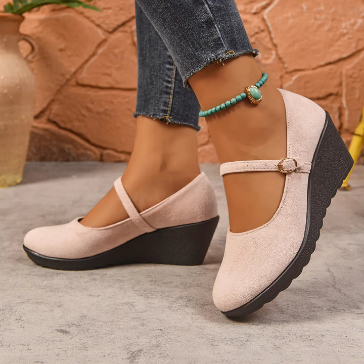 Zarinne - Supportive Walking Shoes